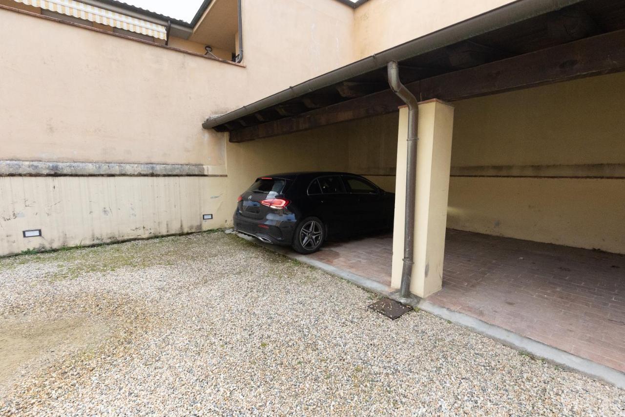 50Mt Dalle Mura+Parcheggio*Appartamento Tipico* 卢卡 外观 照片